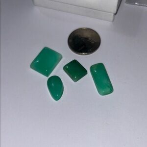 Green chrysoprase Cabochons Set